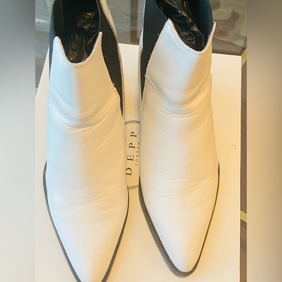 SOLD • SOLD Depp London Wide Fit Pointed Western Boots in White Leather - Picture 2 of 8